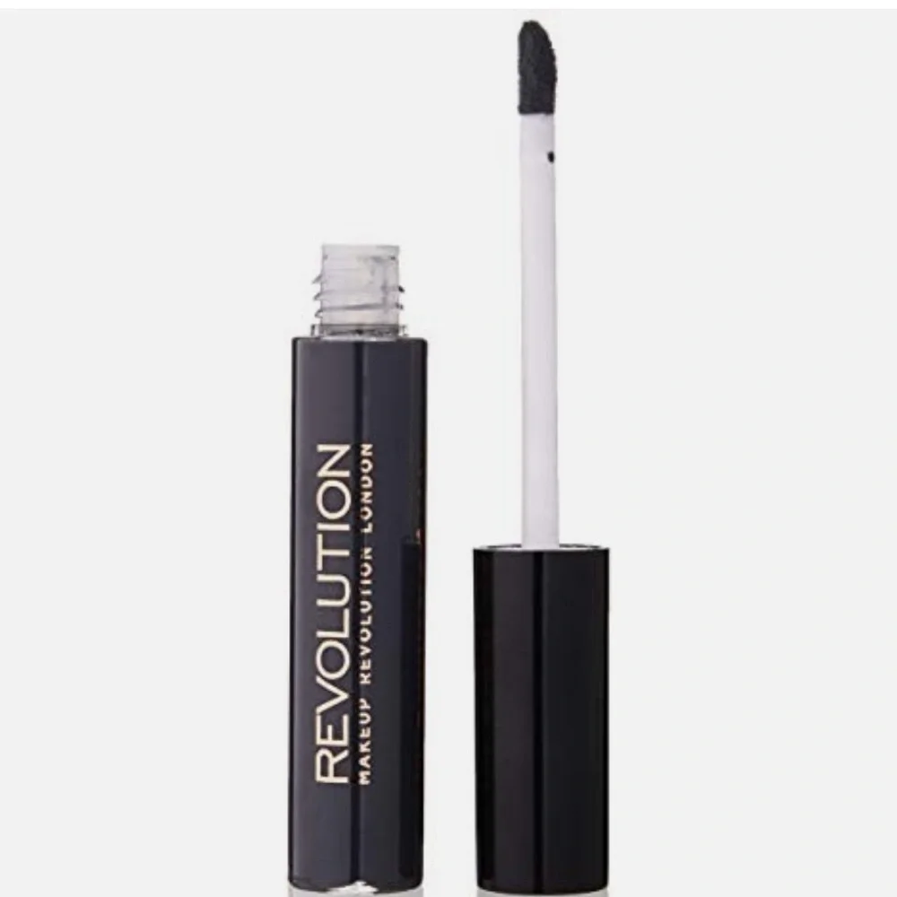 Revolution Lip Amplification‎ – Shade Limitless